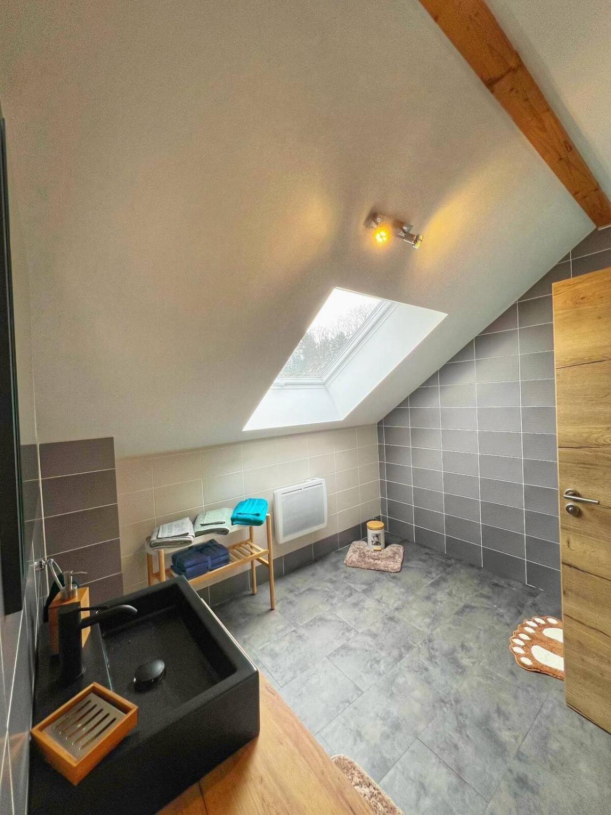 Loft Spacieux En Pleine Foret Bining Екстериор снимка